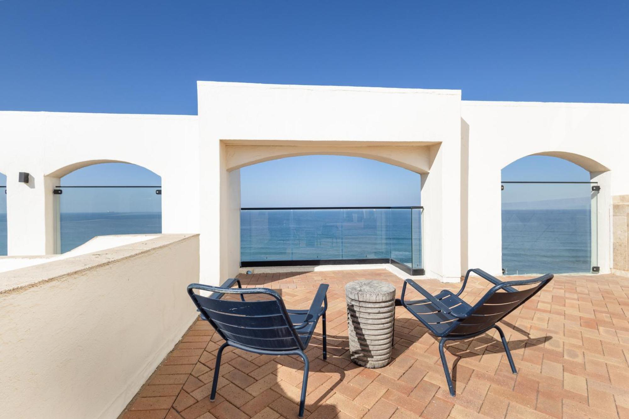 803 Bermudas - By Stay In Umhlanga Дурбан Экстерьер фото